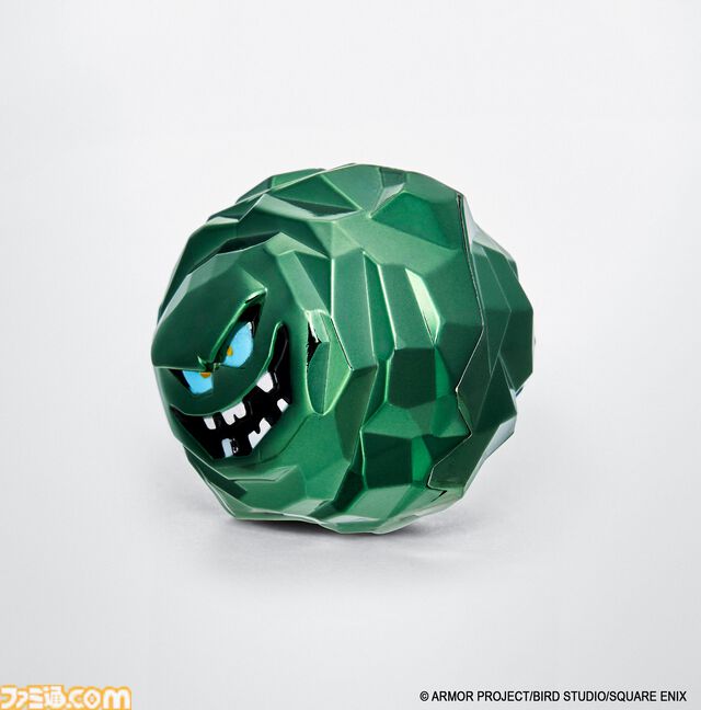 『ドラクエ』指人形のように遊べるミニパペットがかわいい。天空装備のメタルフィギュアやモンスターフィギュアなど新グッズがスクエニイーストアに新登場