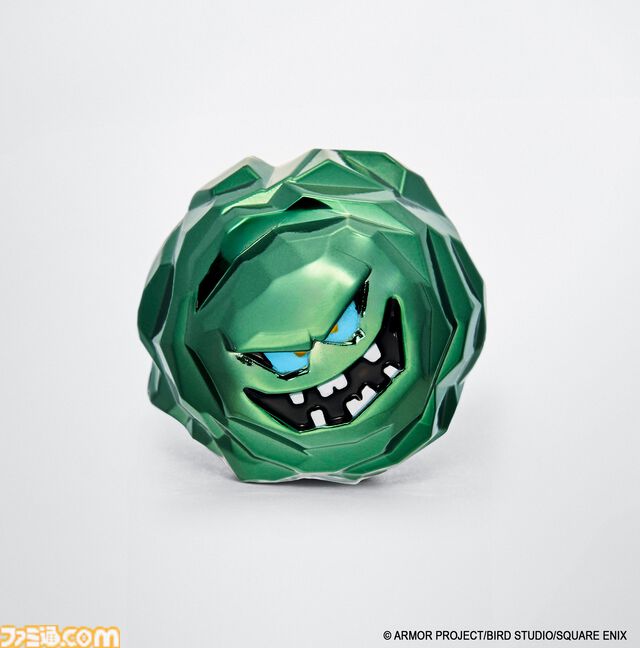 『ドラクエ』指人形のように遊べるミニパペットがかわいい。天空装備のメタルフィギュアやモンスターフィギュアなど新グッズがスクエニイーストアに新登場