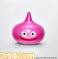 『ドラクエ』指人形のように遊べるミニパペットがかわいい。天空装備のメタルフィギュアやモンスターフィギュアなど新グッズがスクエニイーストアに新登場