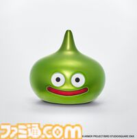 『ドラクエ』指人形のように遊べるミニパペットがかわいい。天空装備のメタルフィギュアやモンスターフィギュアなど新グッズがスクエニイーストアに新登場
