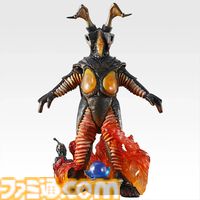 『ウルトラマン』60周年記念一番くじが本日（7/15）オンライン販売開始。“ゼットン”の精巧なフィギュアの足元ではゼットン星人、宇宙船、炎エフェクトが存在感を演出