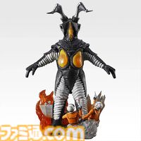 『ウルトラマン』60周年記念一番くじが本日（7/15）オンライン販売開始。“ゼットン”の精巧なフィギュアの足元ではゼットン星人、宇宙船、炎エフェクトが存在感を演出