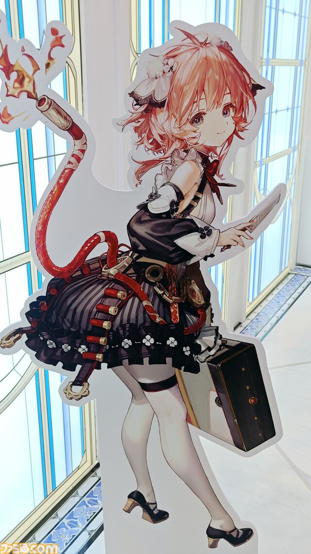 『白銀の城』ブースはまるで“お城”そのもの！ レッドローズやシンデレラの公式コスプレイヤーも美しすぎた。熱気あふれるBW2026をリポート【BilibiliWorld 2026】