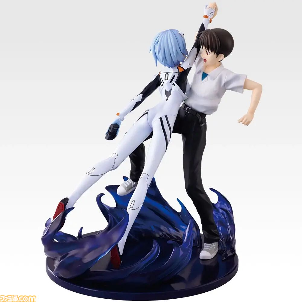エヴァ破』でシンジがレイを助けた激アツシーンをフィギュアで再現
