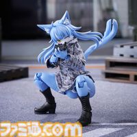 『おまねこ』がプラモデルシリーズ“けもプラ”で立体化。オッドアイや二股しっぽ、魅惑のオスネコ要素を忠実に再現、本日14時より予約スタート