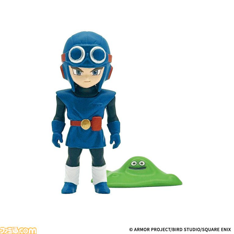 『ドラクエ』40周年くじが8月1日発売。歴代主人公&スライム系モンスターのフィギュアが展開。冒険の書のノートも気になる