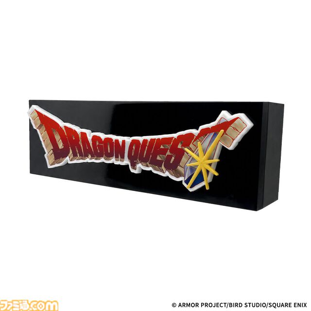 『ドラクエ』40周年くじが8月1日発売。歴代主人公＆スライム系モンスターのフィギュアが展開。冒険の書のノートも気になる