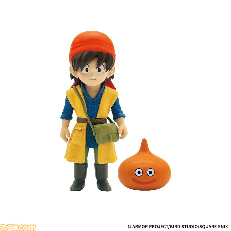 『ドラクエ』40周年くじが8月1日発売。歴代主人公&スライム系モンスターのフィギュアが展開。冒険の書のノートも気になる