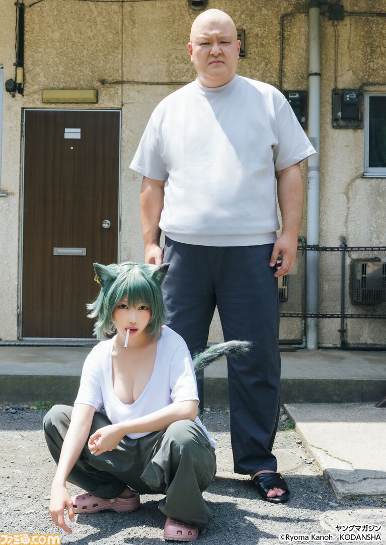 アニメ『ヤニねこ』大家役・稲田徹のコスプレグラビアがヤンマガに登場。そっくりすぎてもはや本人