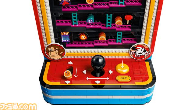 『ドンキーコング』懐かしのアーケードゲームをレゴブロックで再現。タルの投下機能や、ジャンプマンを動かしてタルを跳び越えるギミックも搭載
