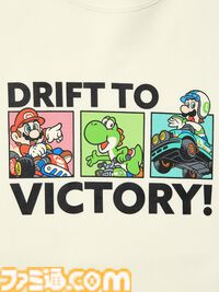 『マリオカート ワールド』のTシャツとスウェットがユニクロで8月10日に発売。ステッカーを散りばめたTシャツがかわいい