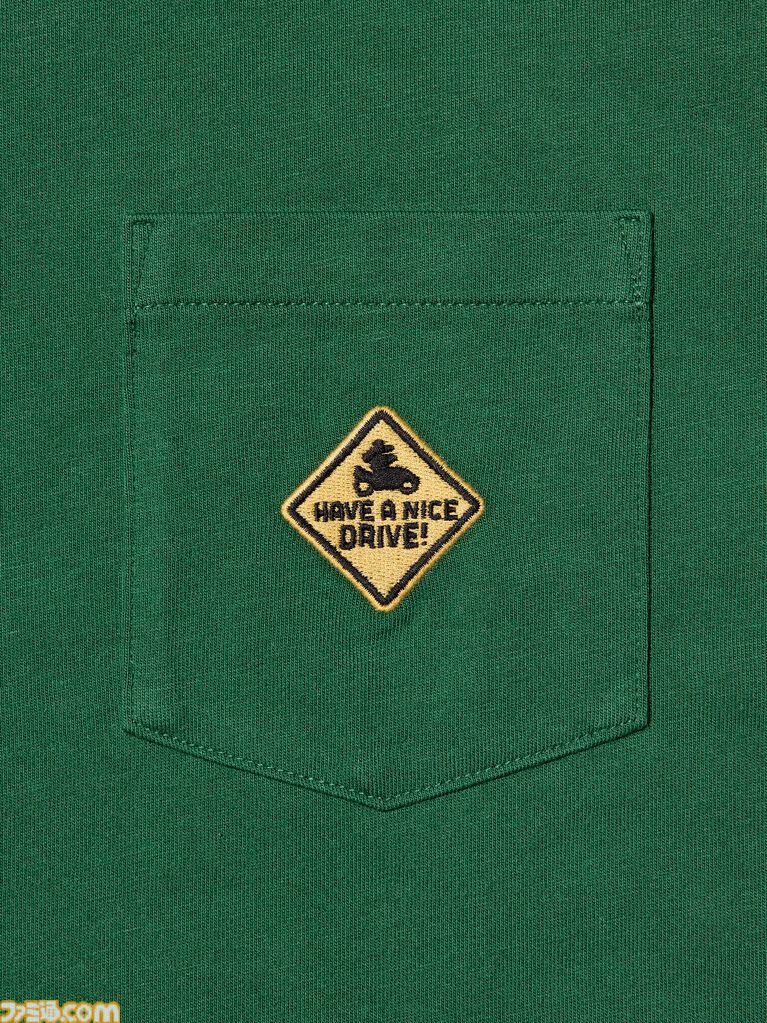 『マリオカート ワールド』のTシャツとスウェットがユニクロで8月10日に発売。ステッカーを散りばめたTシャツがかわいい