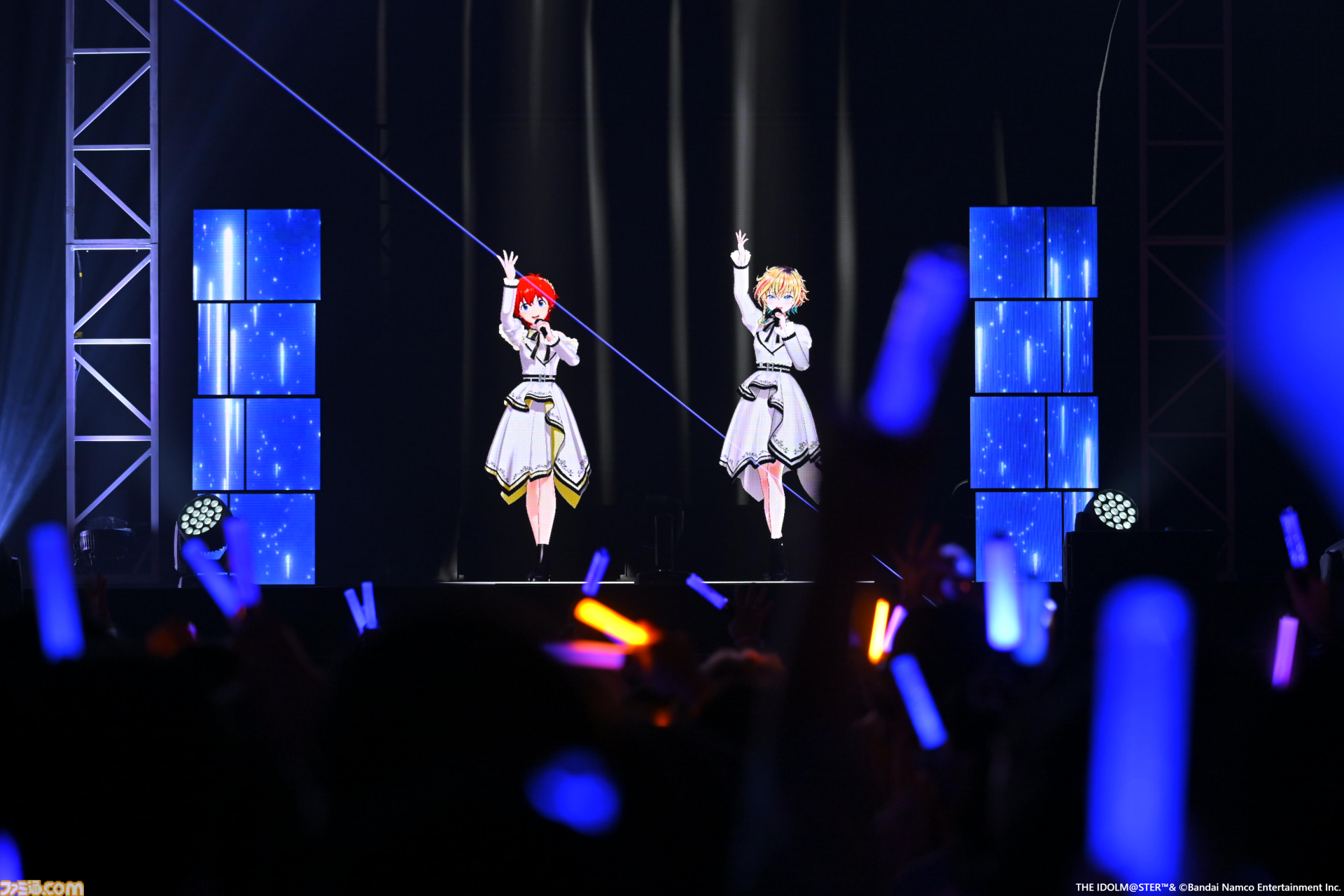 『アイマス』越境xRライブ“IWSF2026”2日目リポート。各ブランドが誇るボーカルアイドルのハイレベルな歌唱力と生バンドによるサウンドが会場を熱くする！