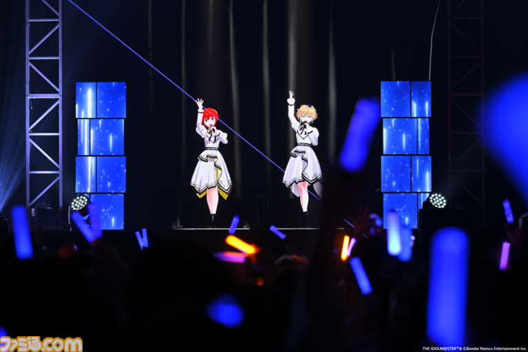 『アイマス』越境xRライブ“IWSF2026”2日目リポート。各ブランドが誇るボーカルアイドルのハイレベルな歌唱力と生バンドによるサウンドが会場を熱くする!