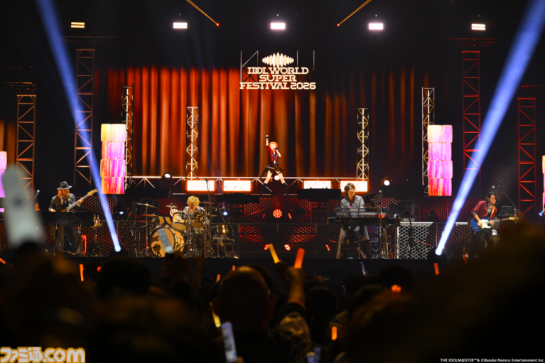 『アイマス』越境xRライブ“IWSF2026”2日目リポート。各ブランドが誇るボーカルアイドルのハイレベルな歌唱力と生バンドによるサウンドが会場を熱くする！