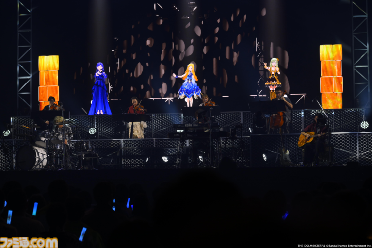 『アイマス』越境xRライブ“IWSF2026”2日目リポート。各ブランドが誇るボーカルアイドルのハイレベルな歌唱力と生バンドによるサウンドが会場を熱くする！