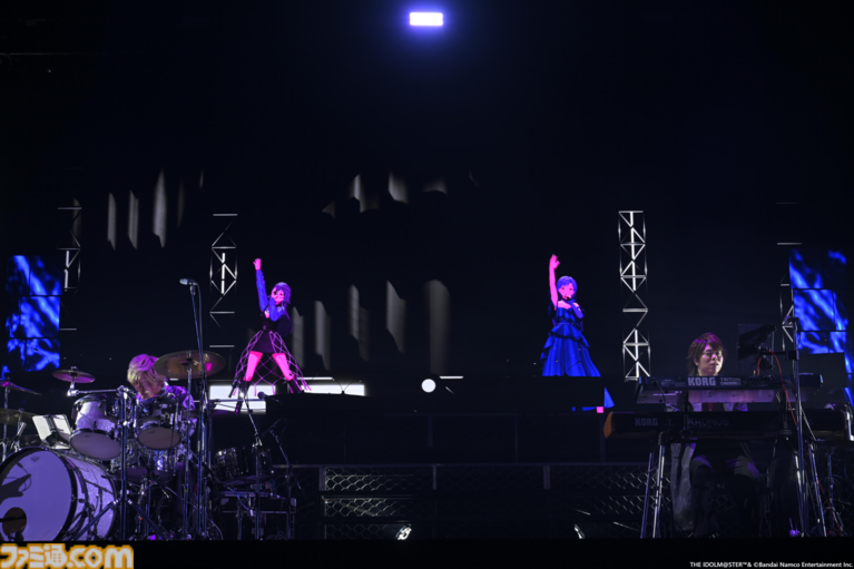 『アイマス』越境xRライブ“IWSF2026”2日目リポート。各ブランドが誇るボーカルアイドルのハイレベルな歌唱力と生バンドによるサウンドが会場を熱くする！