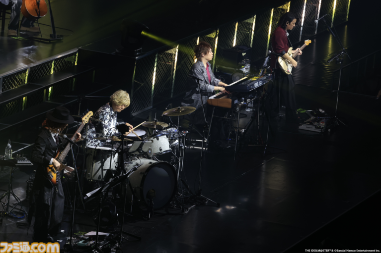 『アイマス』越境xRライブ“IWSF2026”2日目リポート。各ブランドが誇るボーカルアイドルのハイレベルな歌唱力と生バンドによるサウンドが会場を熱くする！