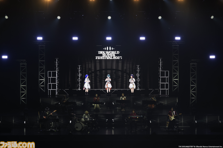 『アイマス』越境xRライブ“IWSF2026”2日目リポート。各ブランドが誇るボーカルアイドルのハイレベルな歌唱力と生バンドによるサウンドが会場を熱くする！