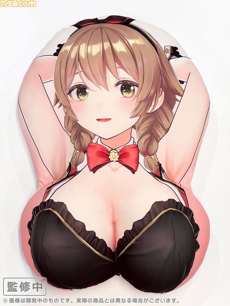 『バニーガーデン2』花奈のリアルな“谷間”を再現した等身大クッションが爆誕。表は魅惑の胸元、裏はプリッとしたお尻の欲張りすぎるリバーシブル仕様