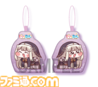 『トリッカル』夏コミでの販売グッズが公開。タオルやぬいぐるみクリップなど多彩なアイテムが並ぶ。購入特典としてカードやショッパー、ポストカードも