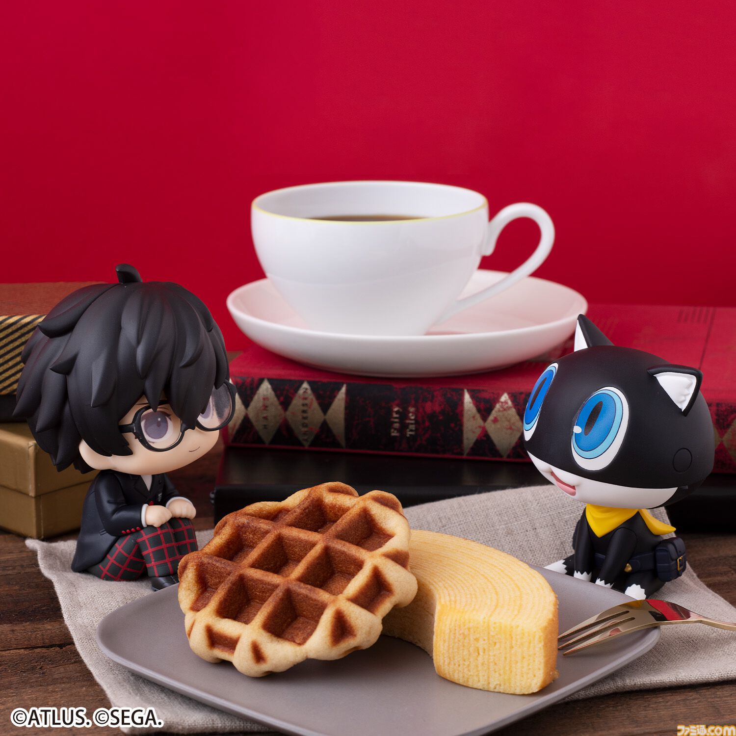 『ペルソナ5 ザ・ロイヤル』主人公とモルガナのフィギュアが登場。こちらを見上げるポージングがかわいい“るかっぷ”シリーズ