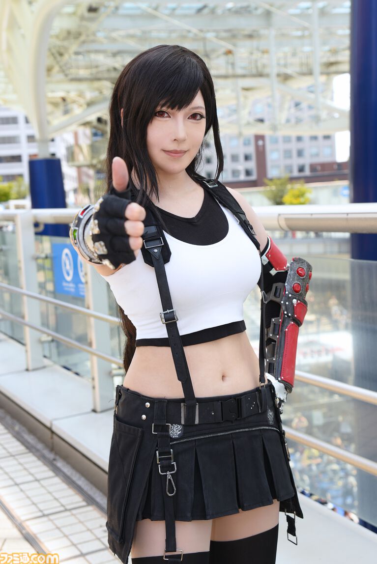 【コスサミ】『スト6』新キャラ・ヤスミンや不知火舞、双子姉妹の『NIKKE』マスト＆アンカーまで。水着＆バニー衣装のレイヤーがずらり【世界コスプレサミット2026】