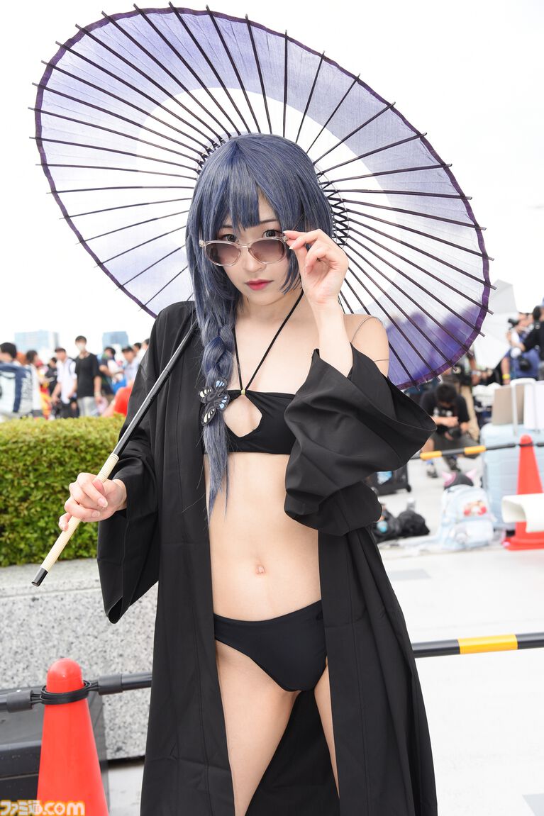 【コミケ108】コスプレ速報『スト6』イングリッド、不知火舞、『NIKKE』水着シンデレラ、さらには『ヤニねこ』大家&ヤニねこまで……コスプレイヤーを一挙掲載