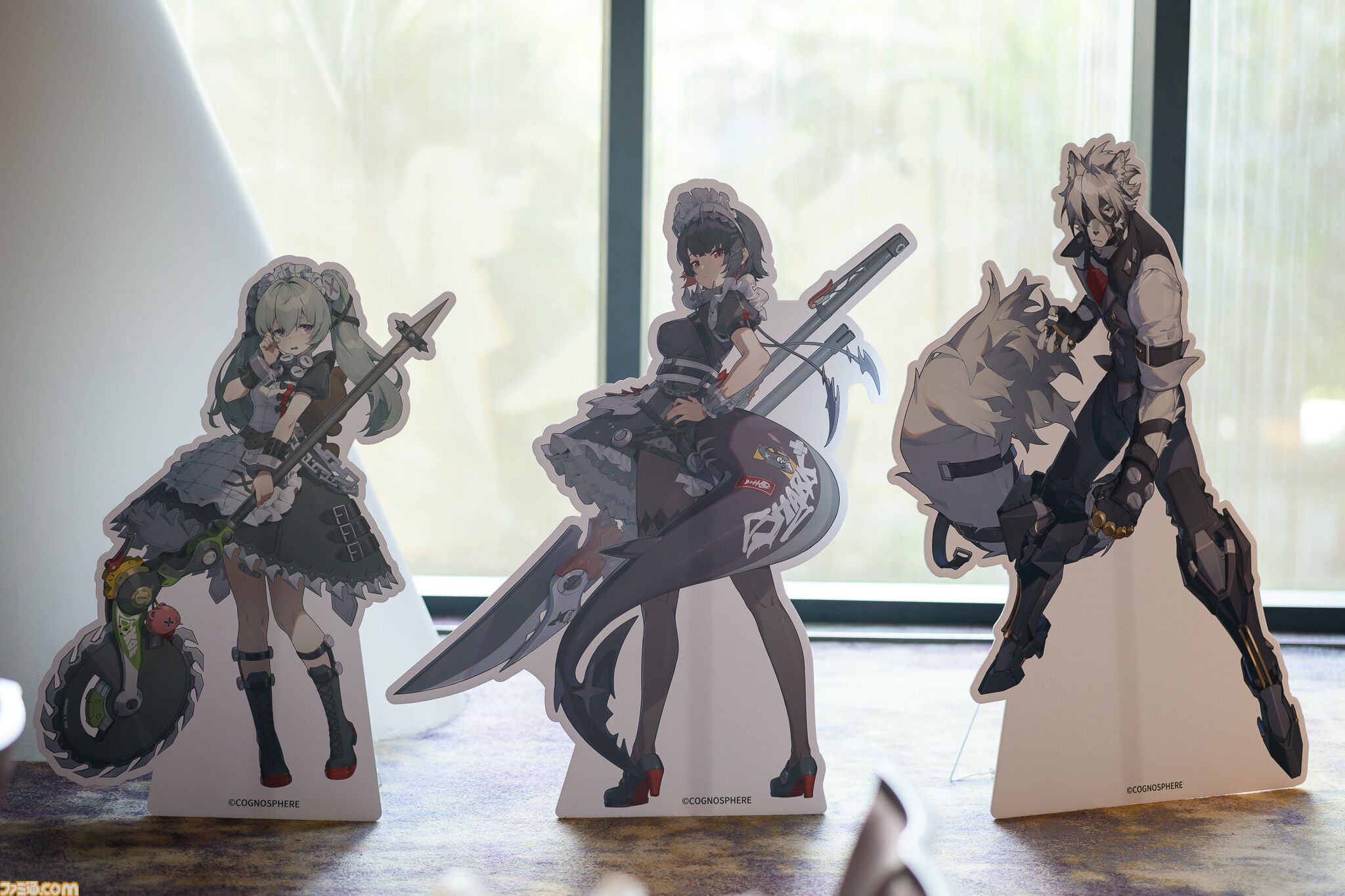 [新品限定版] 磁器 シンガポールガール フィギュア 新製品限定版] シンガポールガール フィギュア