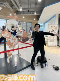 【HoYoverse】本拠地シンガポールオフィスツアー。LEGOブロックで作られた『原神』パイモンや、『スターレイル』『崩壊3rd』等身大キャラクターパネル、完全新作『ゼンゼロ』がお出迎え