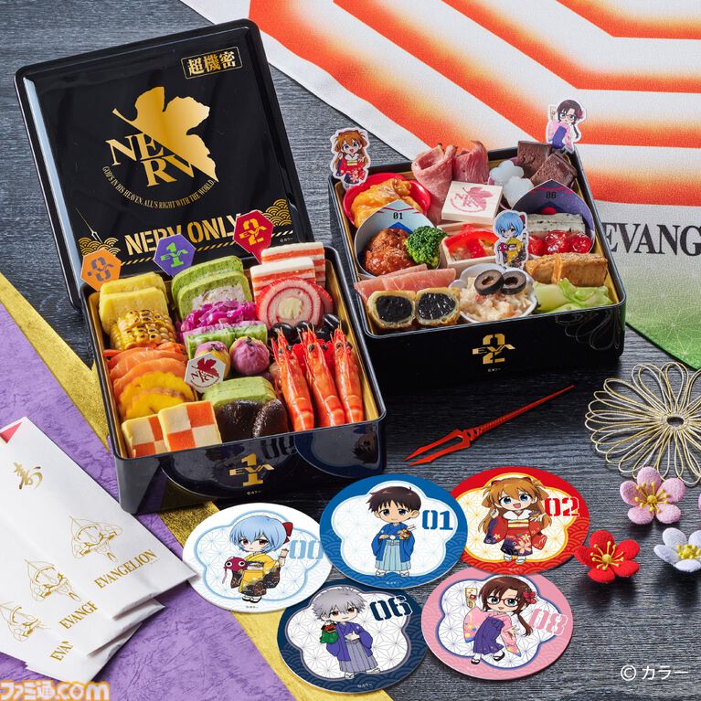 『エヴァンゲリオン』コラボおせちが登場。シンジやレイらパイロットキャラのイメージ料理を詰め込んだ二段重。特典にはA.T.フィールドデザイン風呂敷などが付属