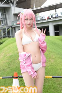 【コミケ108】『NIKKE』水着シンデレラ、『アズレン』RQニュージャージー、『スト6』不知火舞に『モンハン』モンちゃんまで……豪雨にも負けず、個性派コスプレイヤーが大集結