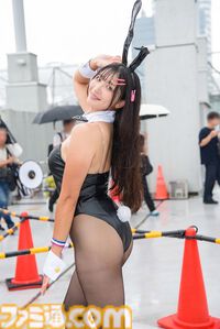【コミケ108】『NIKKE』水着シンデレラ、『アズレン』RQニュージャージー、『スト6』不知火舞に『モンハン』モンちゃんまで……豪雨にも負けず、個性派コスプレイヤーが大集結