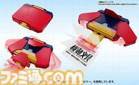 自動変形する“名刺ケース”がバンダイより登場。ボタンひとつで展開＆ご挨拶、初対面から強烈なインパクトを与えられる。超合金のノウハウをフル活用