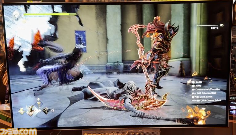 『壊滅の潮汐』円卓の騎士を使役できるアクションRPGは爽快で骨太。いっしょに戦ってくれるだけでなく、重いものを持ってくれるナイスガイたちと世界を救おう【gamescom 2026】