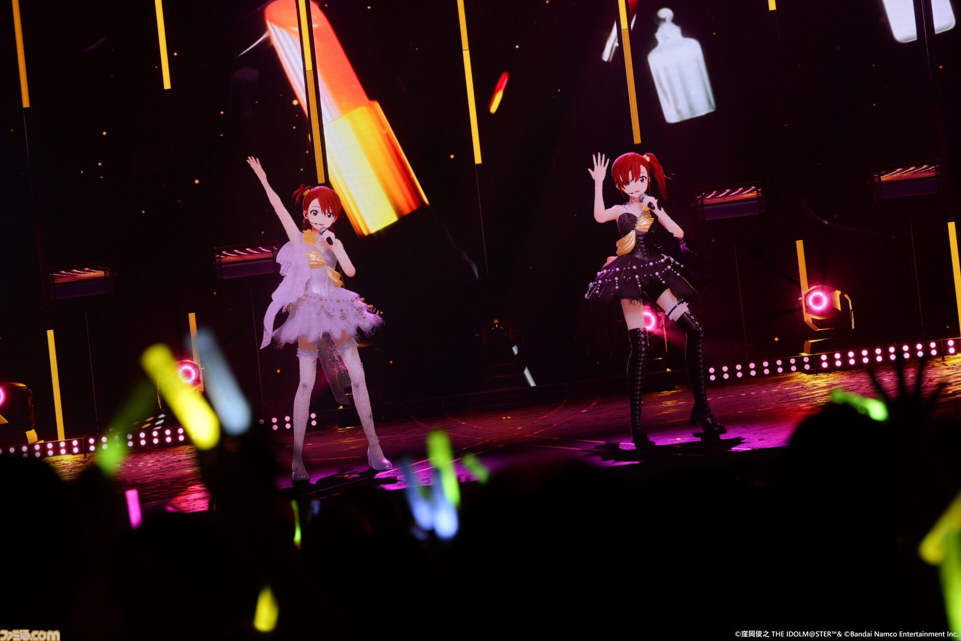 『アイマス』双海亜美・真美 twin live“ふたごぼしのつばさ”東京公演リポート。全曲ふたりでのステージで、新曲『北極星をズラしちゃえ！』でも一体感のあるパフォーマンスを披露。