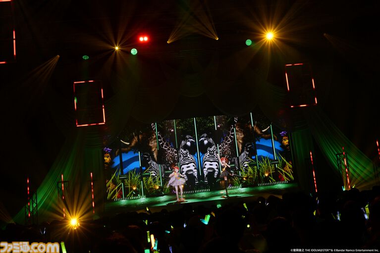 『アイマス』双海亜美・真美 twin live“ふたごぼしのつばさ”東京公演リポート。全曲ふたりでのステージで、新曲『北極星をズラしちゃえ！』でも一体感のあるパフォーマンスを披露。