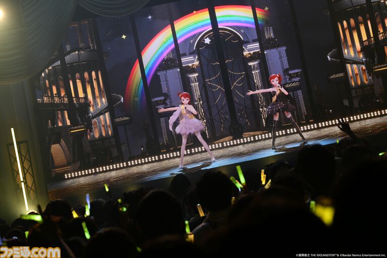 『アイマス』双海亜美・真美 twin live“ふたごぼしのつばさ”東京公演リポート。全曲ふたりでのステージで、新曲『北極星をズラしちゃえ！』でも一体感のあるパフォーマンスを披露。