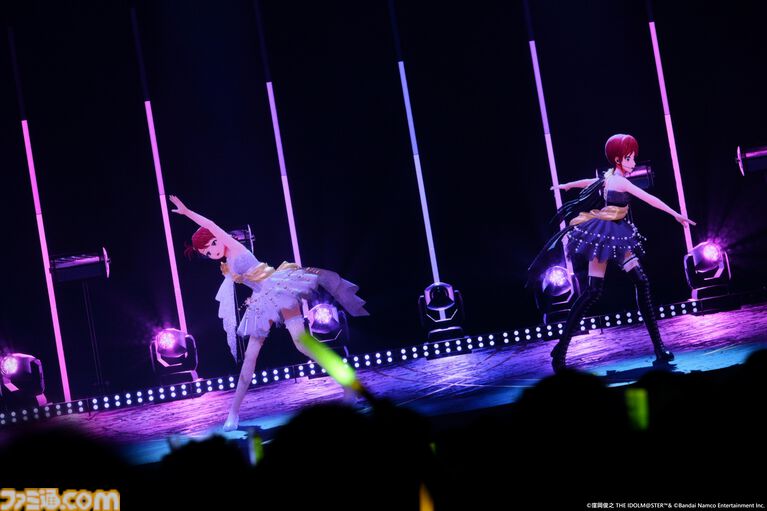 『アイマス』双海亜美・真美 twin live“ふたごぼしのつばさ”東京公演リポート。全曲ふたりでのステージで、新曲『北極星をズラしちゃえ！』でも一体感のあるパフォーマンスを披露。