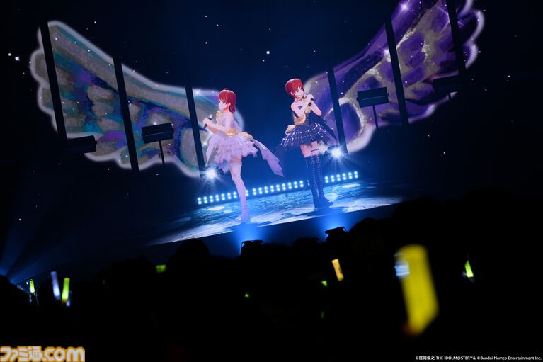 『アイマス』双海亜美・真美 twin live“ふたごぼしのつばさ”東京公演リポート。全曲ふたりでのステージで、新曲『北極星をズラしちゃえ！』でも一体感のあるパフォーマンスを披露。