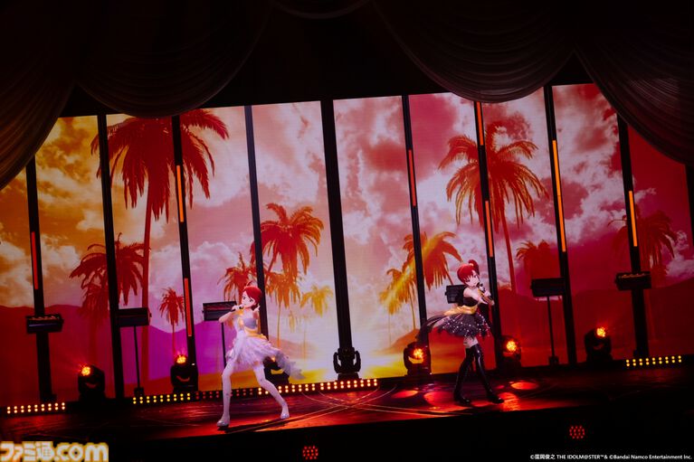 『アイマス』双海亜美・真美 twin live“ふたごぼしのつばさ”東京公演リポート。全曲ふたりでのステージで、新曲『北極星をズラしちゃえ！』でも一体感のあるパフォーマンスを披露。