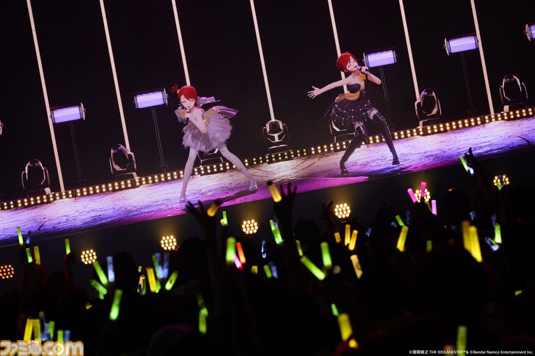 『アイマス』双海亜美・真美 twin live“ふたごぼしのつばさ”東京公演リポート。全曲ふたりでのステージで、新曲『北極星をズラしちゃえ！』でも一体感のあるパフォーマンスを披露。