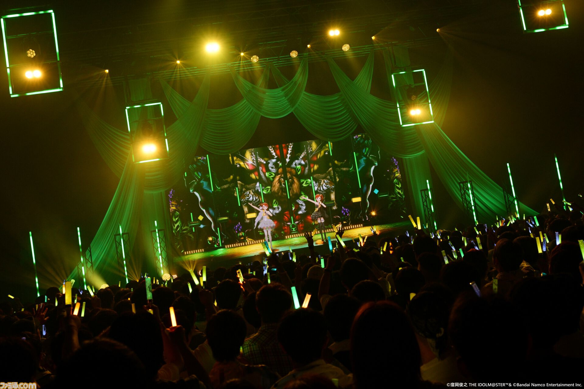 『アイマス』双海亜美・真美 twin live“ふたごぼしのつばさ”東京公演リポート。全曲ふたりでのステージで、新曲『北極星をズラしちゃえ！』でも一体感のあるパフォーマンスを披露。
