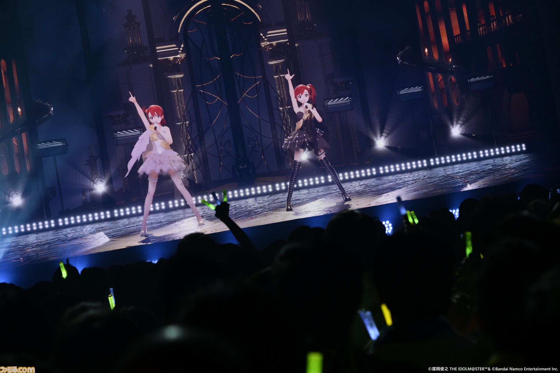 『アイマス』双海亜美・真美 twin live“ふたごぼしのつばさ”東京公演リポート。全曲ふたりでのステージで、新曲『北極星をズラしちゃえ！』でも一体感のあるパフォーマンスを披露。