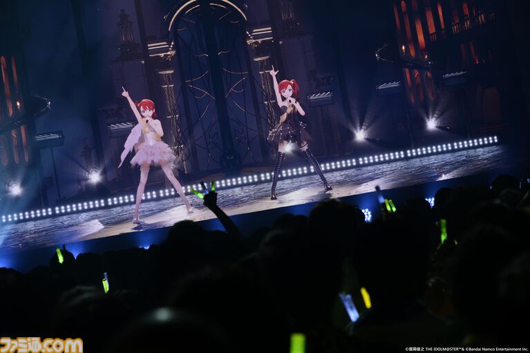 『アイマス』双海亜美・真美 twin live“ふたごぼしのつばさ”東京公演リポート。全曲ふたりでのステージで、新曲『北極星をズラしちゃえ！』でも一体感のあるパフォーマンスを披露。