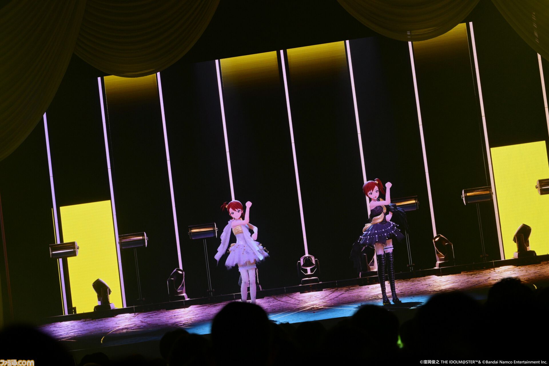 『アイマス』双海亜美・真美 twin live“ふたごぼしのつばさ”東京公演リポート。全曲ふたりでのステージで、新曲『北極星をズラしちゃえ！』でも一体感のあるパフォーマンスを披露。
