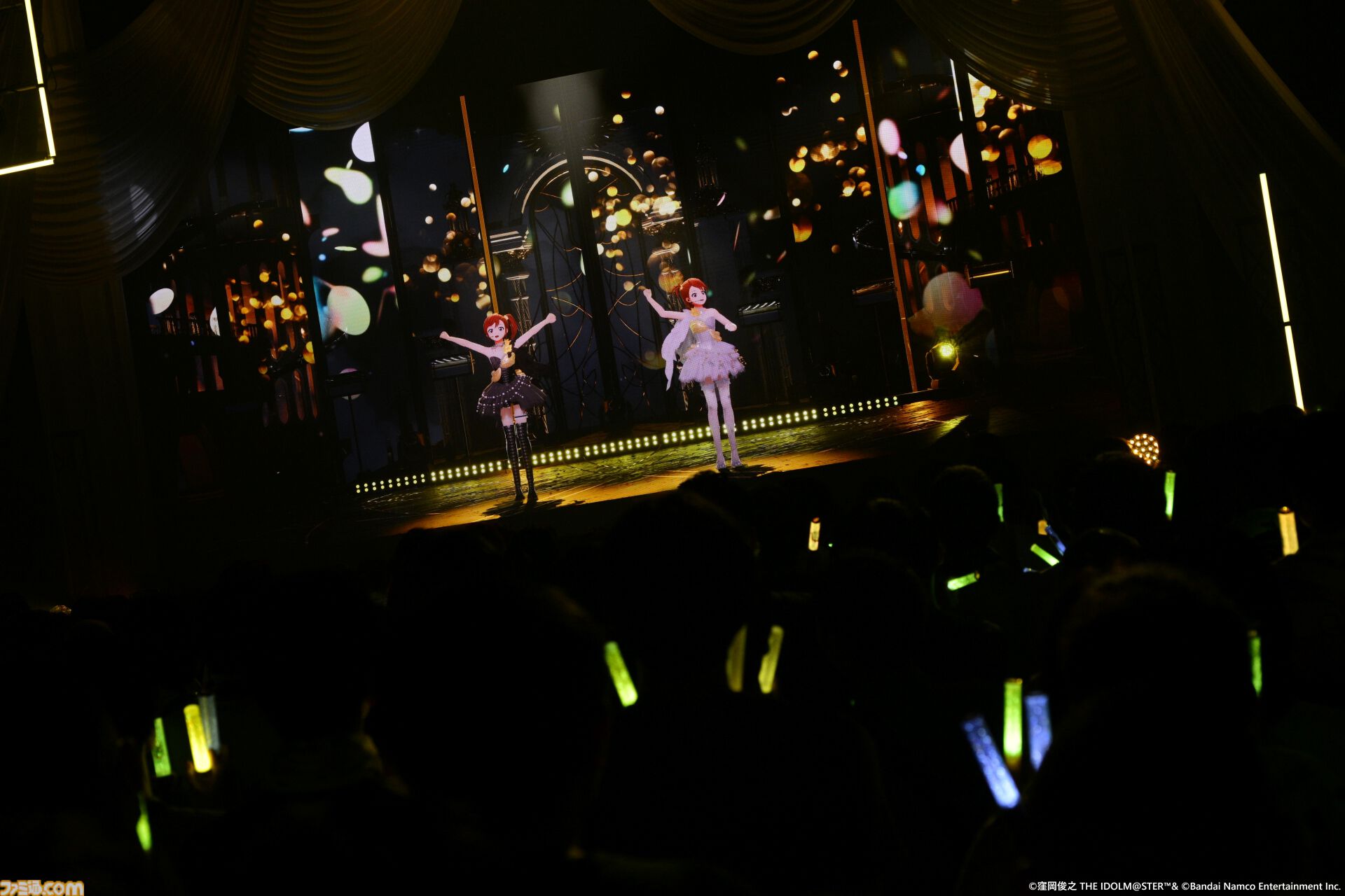 『アイマス』双海亜美・真美 twin live“ふたごぼしのつばさ”東京公演リポート。全曲ふたりでのステージで、新曲『北極星をズラしちゃえ！』でも一体感のあるパフォーマンスを披露。