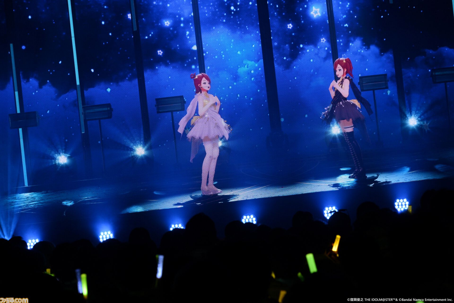 『アイマス』双海亜美・真美 twin live“ふたごぼしのつばさ”東京公演リポート。全曲ふたりでのステージで、新曲『北極星をズラしちゃえ！』でも一体感のあるパフォーマンスを披露。