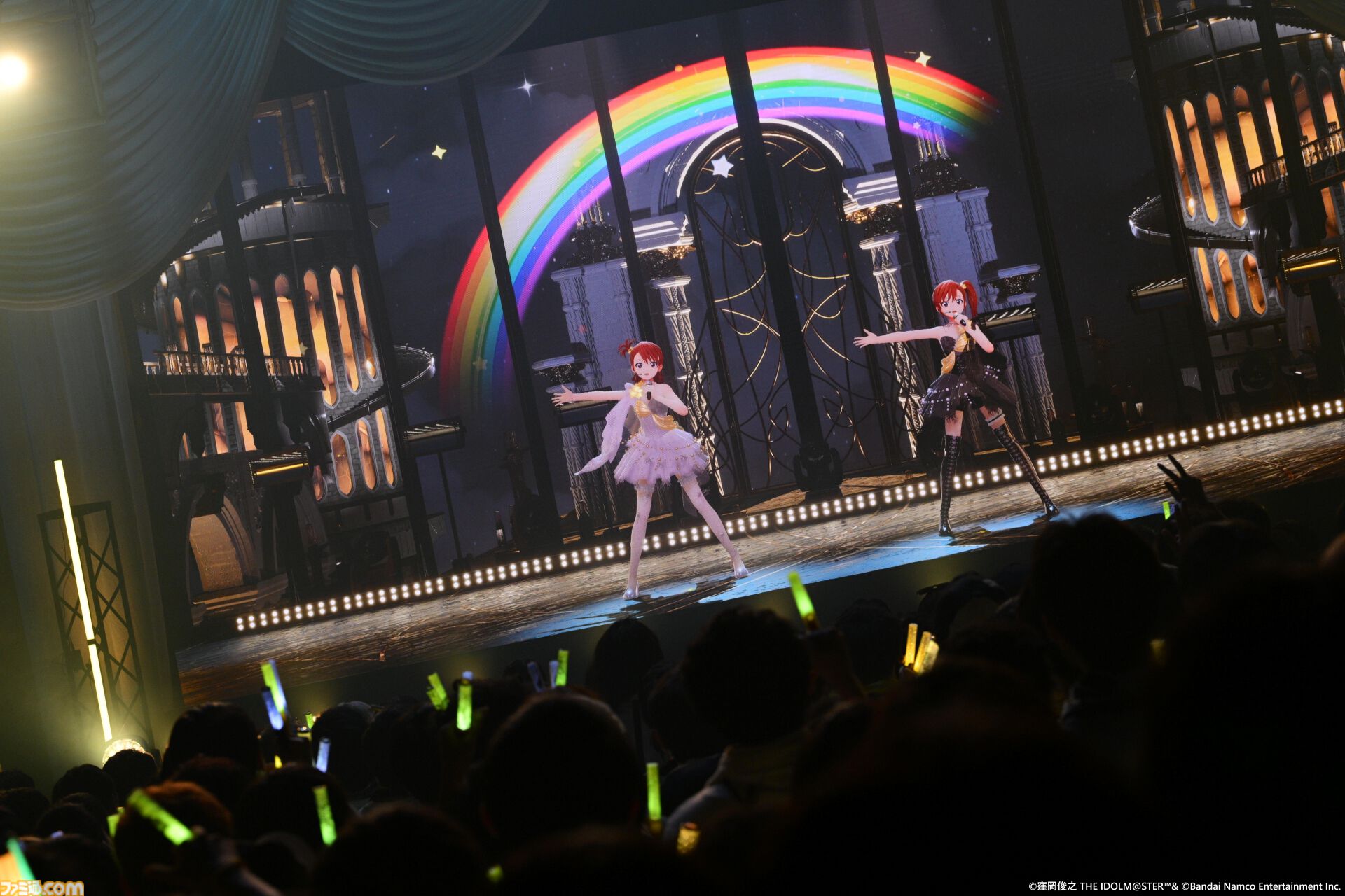 『アイマス』双海亜美・真美 twin live“ふたごぼしのつばさ”東京公演リポート。全曲ふたりでのステージで、新曲『北極星をズラしちゃえ！』でも一体感のあるパフォーマンスを披露。