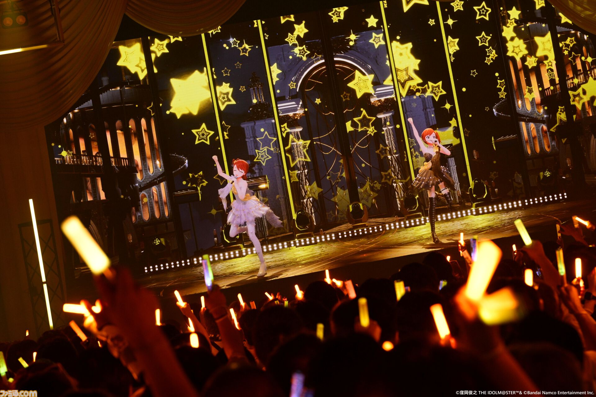 『アイマス』双海亜美・真美 twin live“ふたごぼしのつばさ”東京公演リポート。全曲ふたりでのステージで、新曲『北極星をズラしちゃえ！』でも一体感のあるパフォーマンスを披露。
